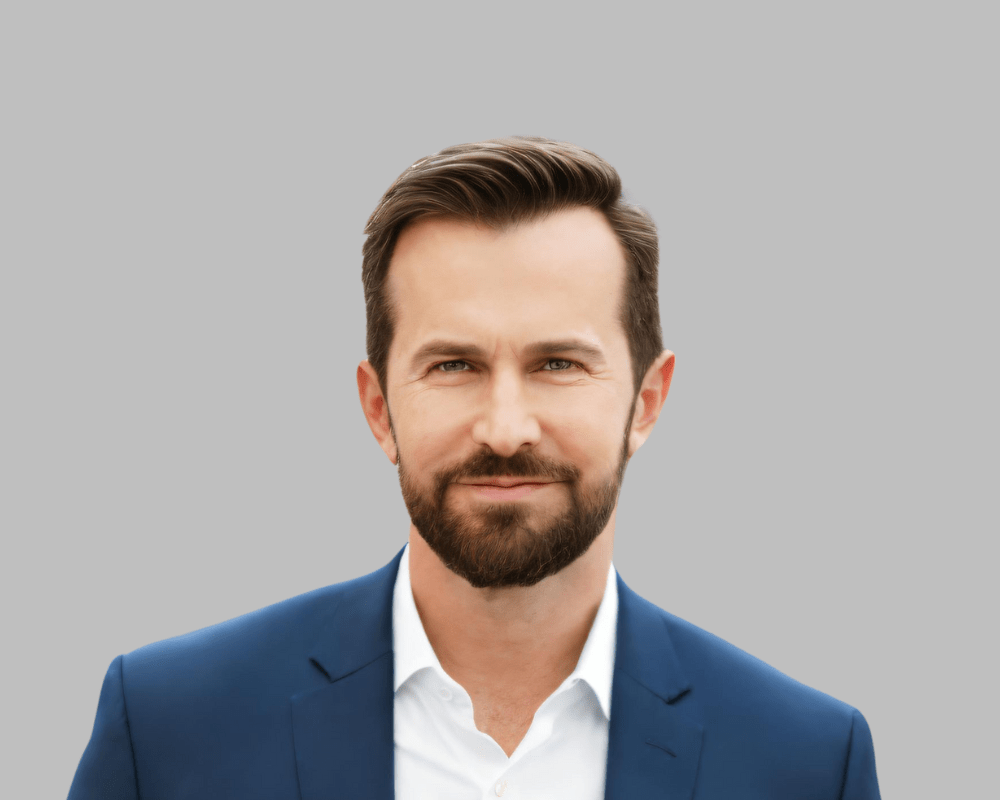 Headshot of Slaven Drinovac, CEO at Coaching Centre, driving innovation and growth with visionary leadership and strategic direction